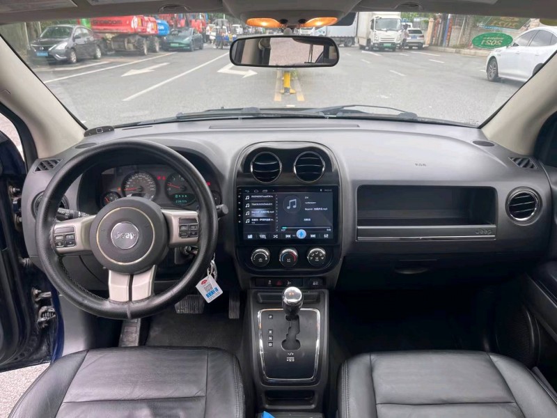 深圳12年Jeep指南者5