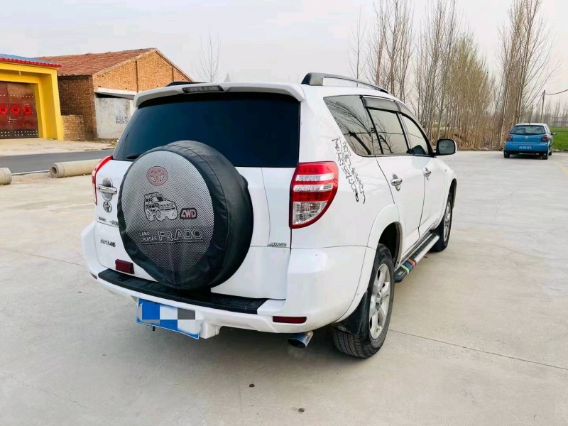 青岛10年丰田RAV4荣放5