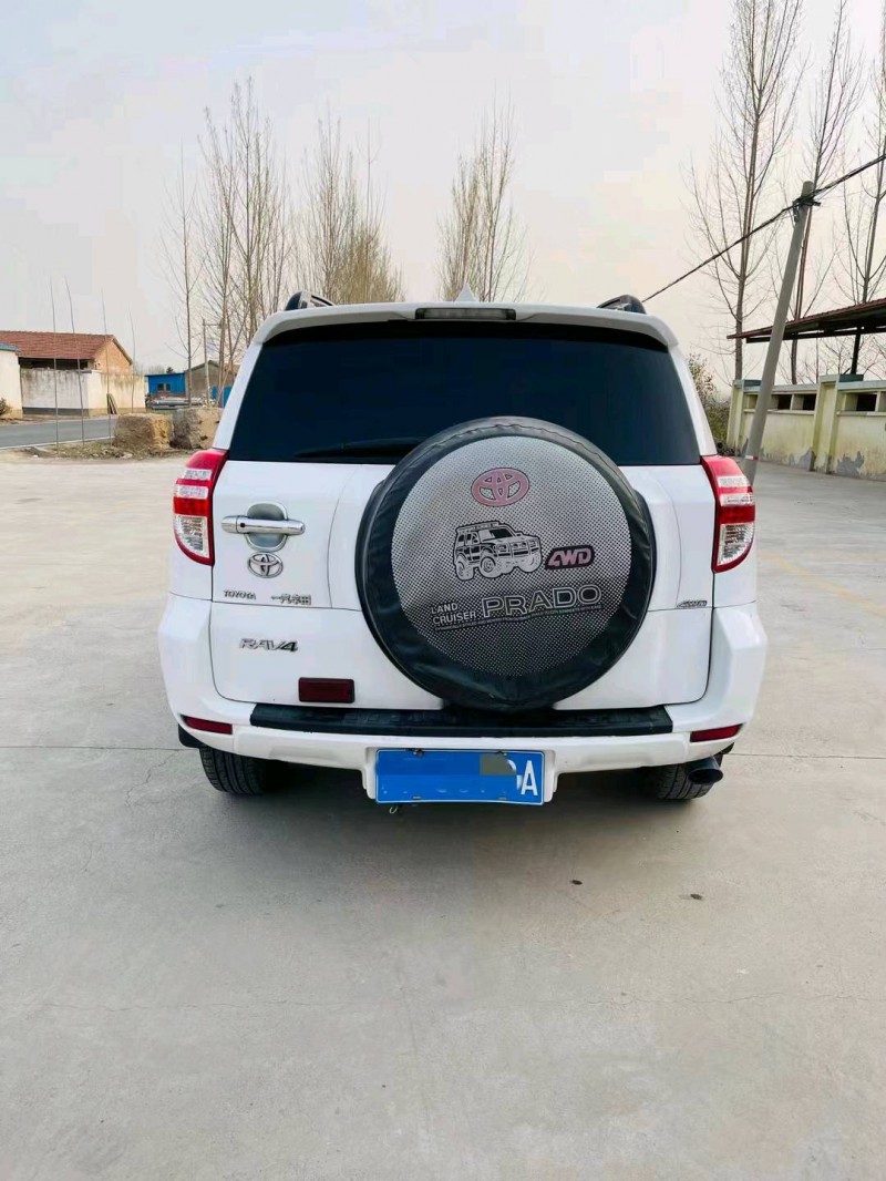 青岛10年丰田RAV4荣放8
