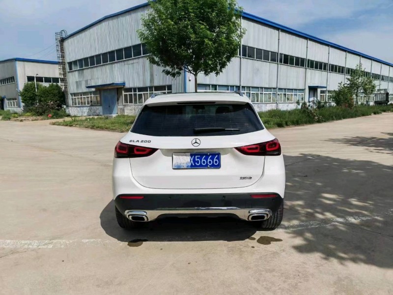 青岛22年奔驰CLA3