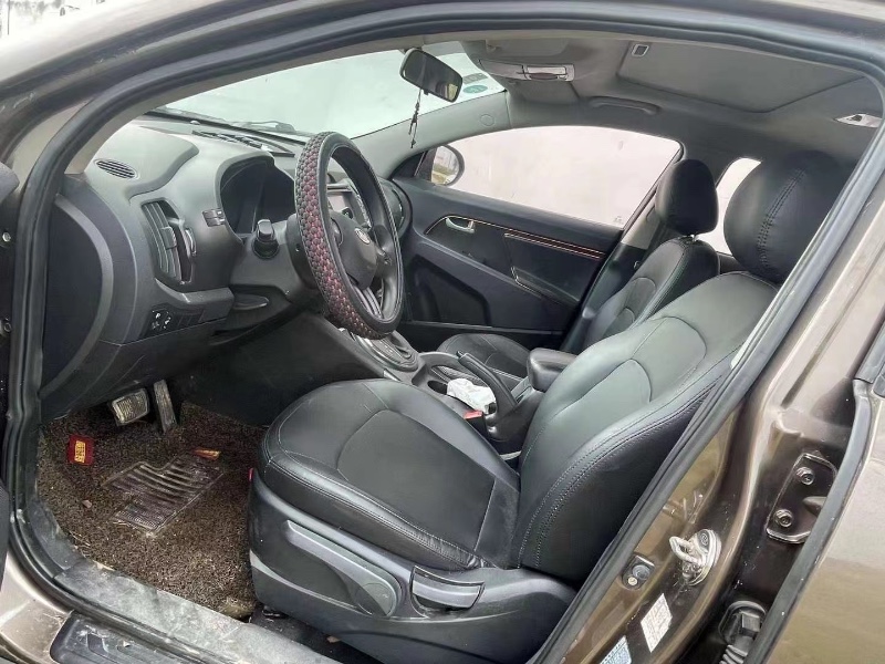 嘉兴13年起亚智跑3