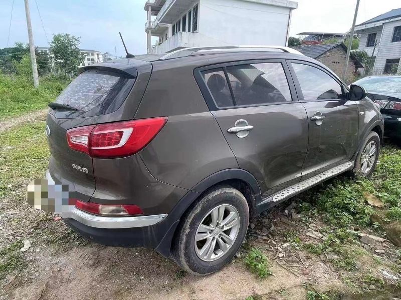 嘉兴13年起亚智跑8