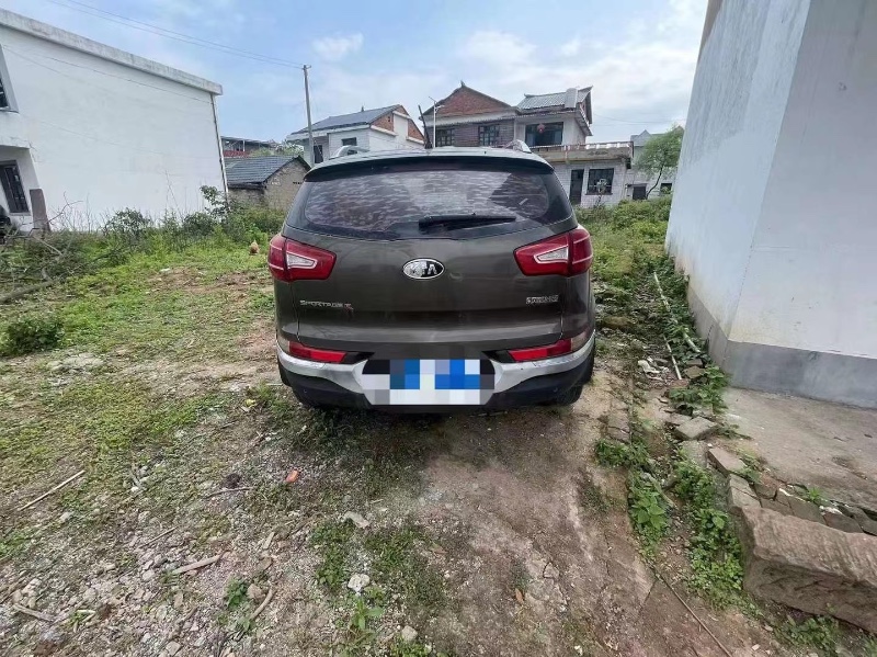 嘉兴13年起亚智跑7