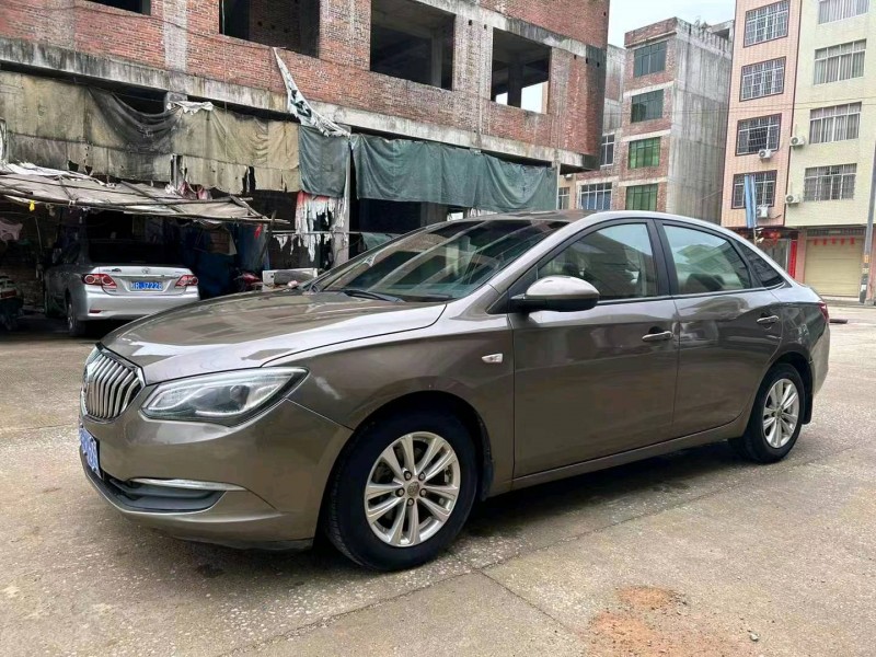 南宁16年别克英朗GT3