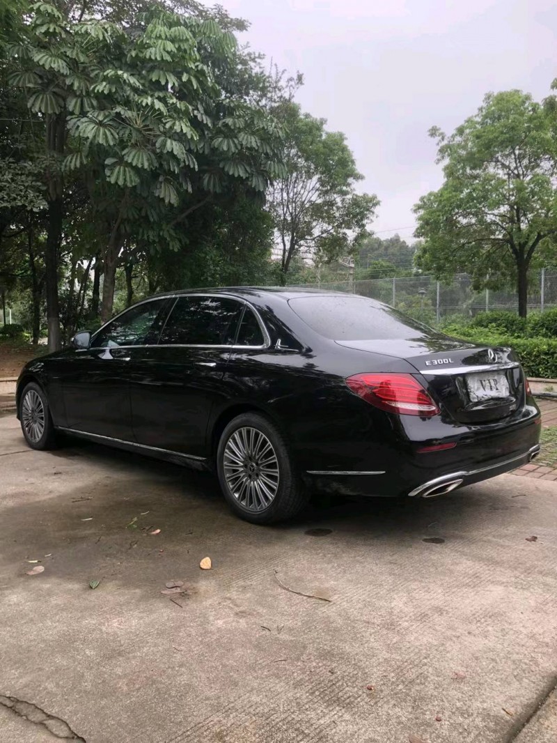 广州19年奔驰E7