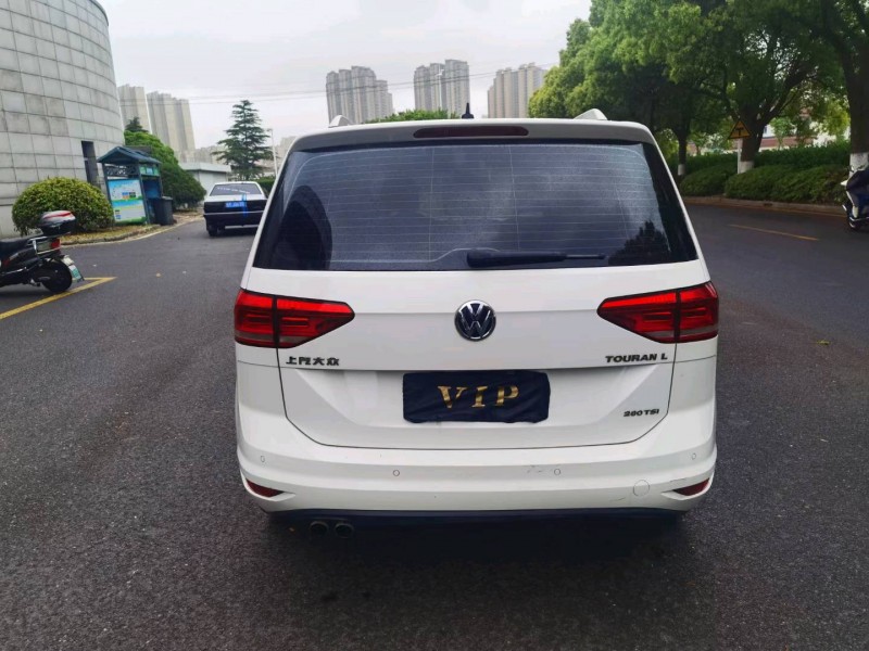苏州17年大众途安9