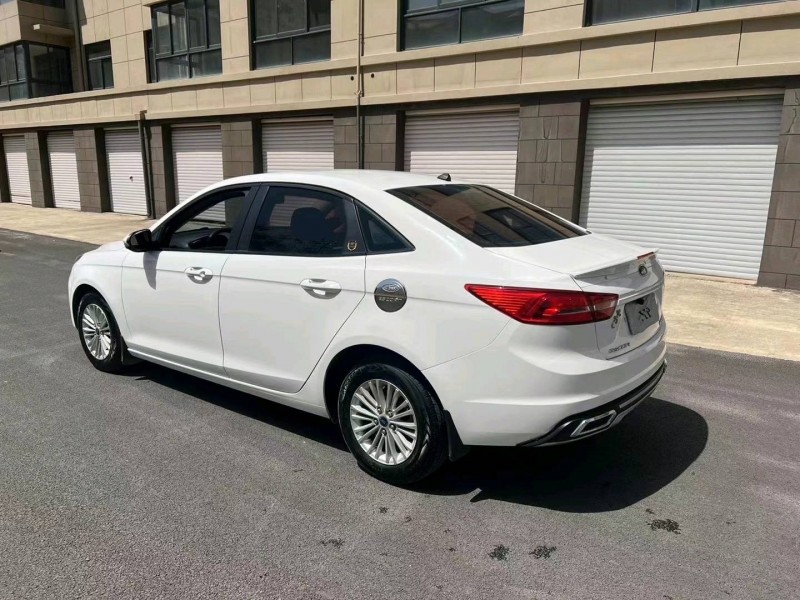 青岛18年福特福睿斯4