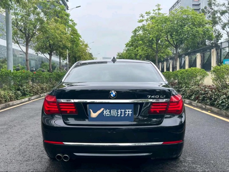 深圳13年宝马7系8