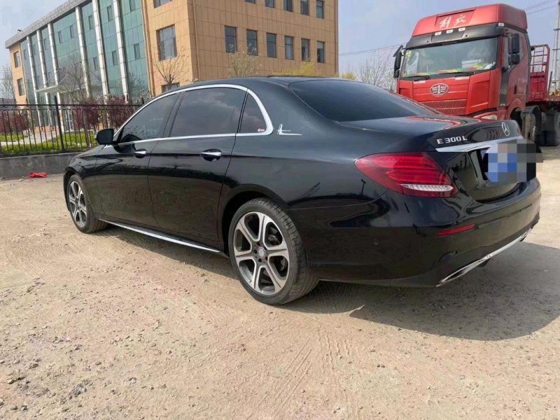 石家庄17年奔驰E8