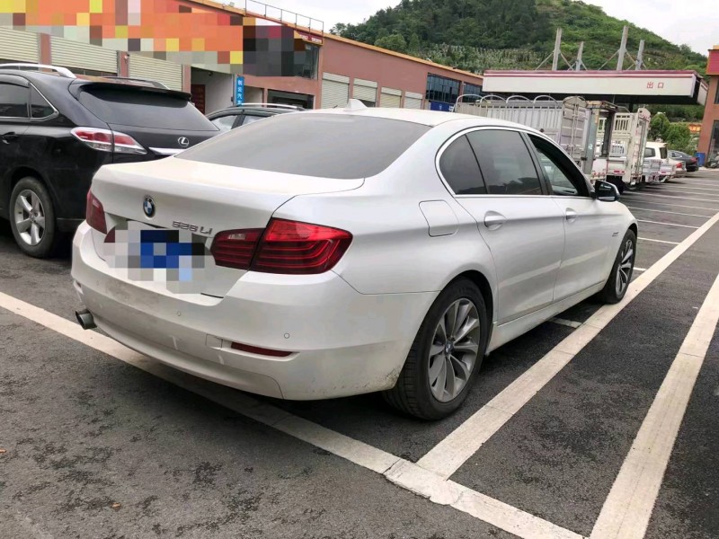 重庆17年宝马5系6