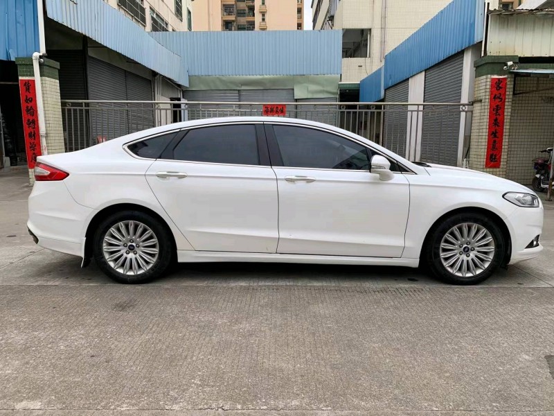 中山16年福特蒙迪欧2