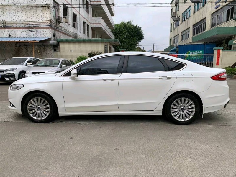 中山16年福特蒙迪欧3