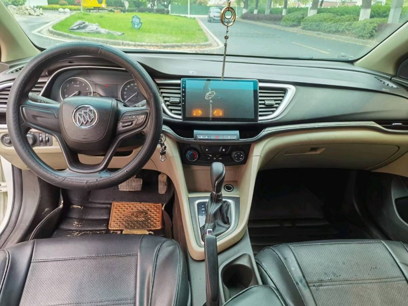 苏州17年别克英朗5