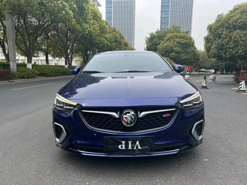 苏州18年别克君威1