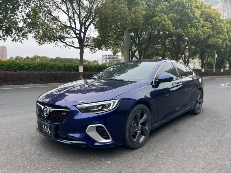 苏州18年别克君威3