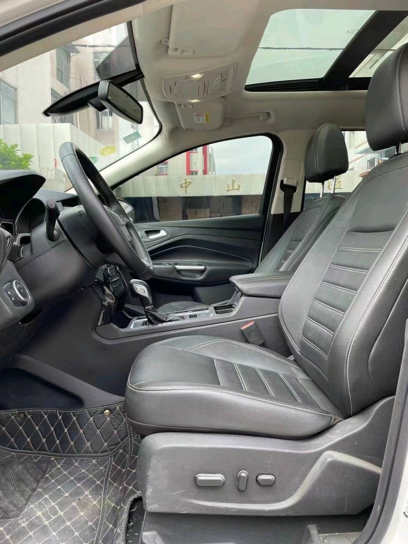 中山19年福特翼虎8