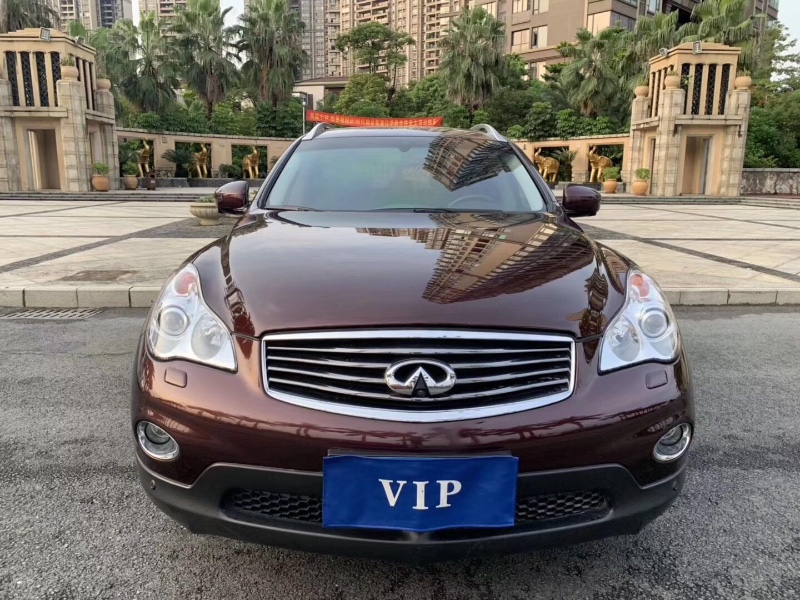 鄭州14年英菲尼迪QX50(進口)2