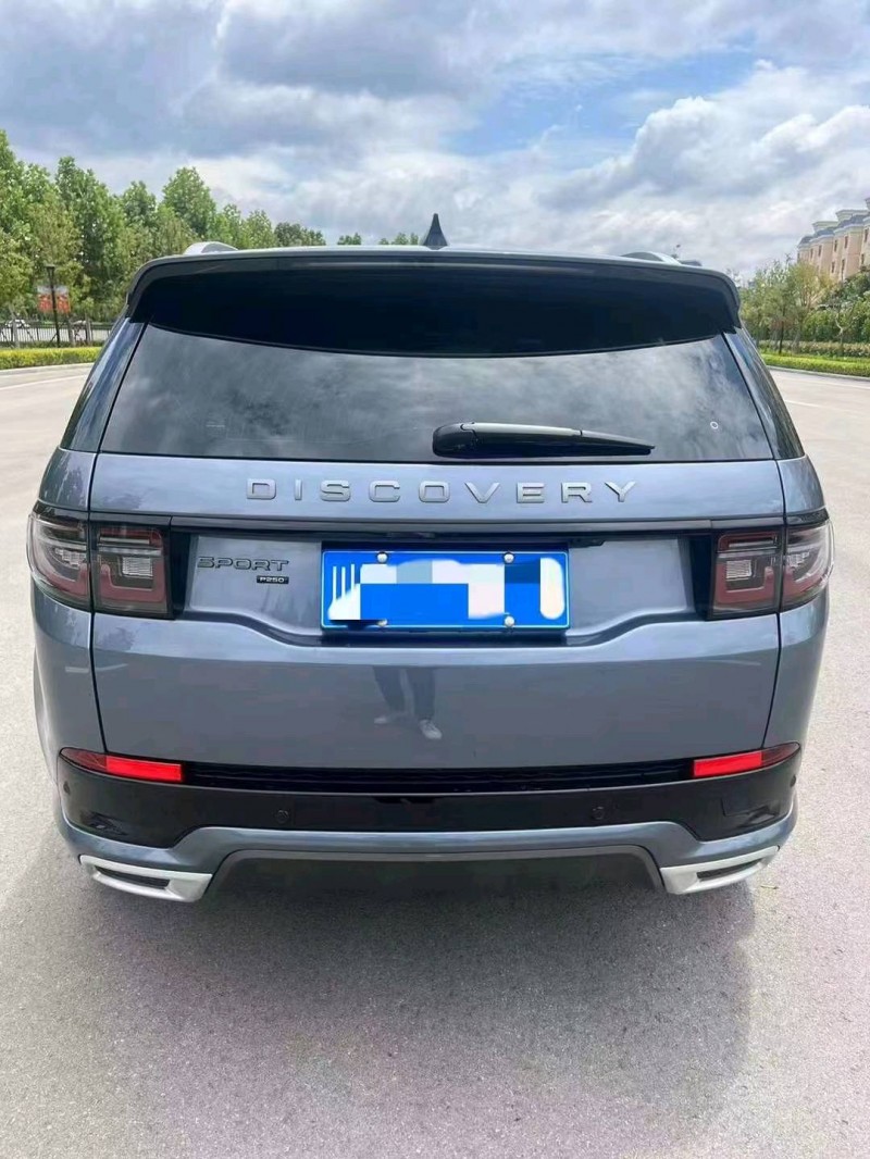 成都22年路虎发现9