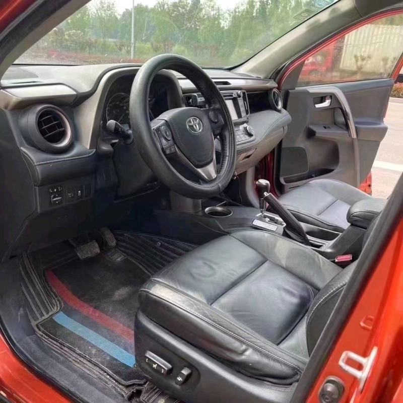 青岛14年丰田RAV46