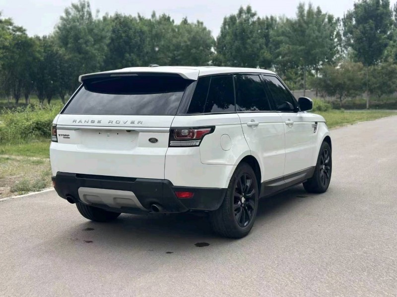 青岛14年路虎揽胜运动7