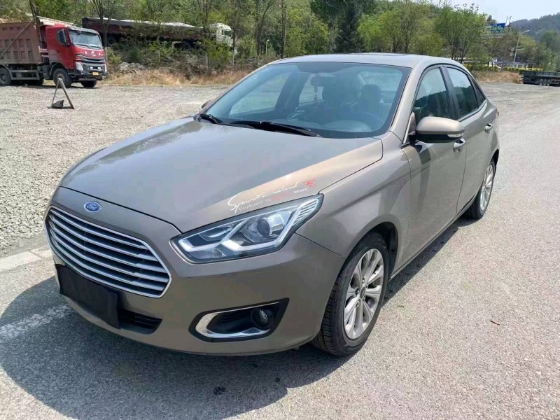 邯郸16年福特福睿斯2