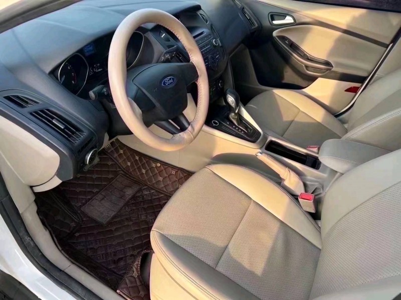 青岛16年福特福克斯8