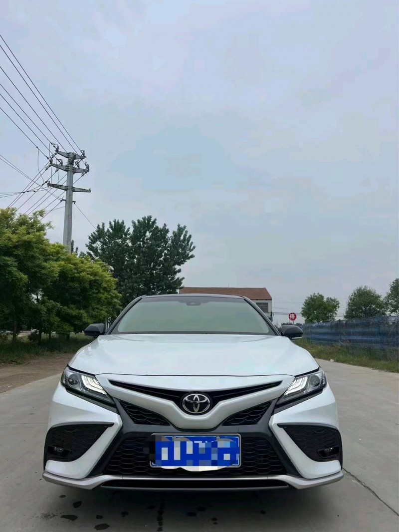 菏泽21年丰田凯美瑞1