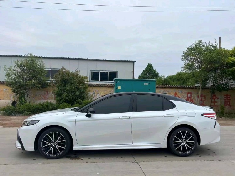 菏泽21年丰田凯美瑞7