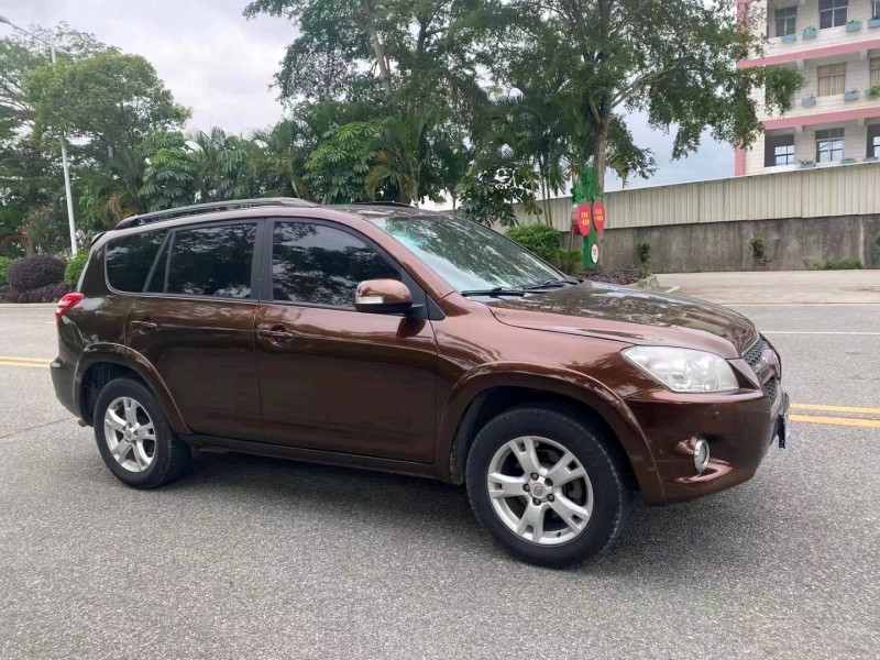 珠海12年丰田RAV49