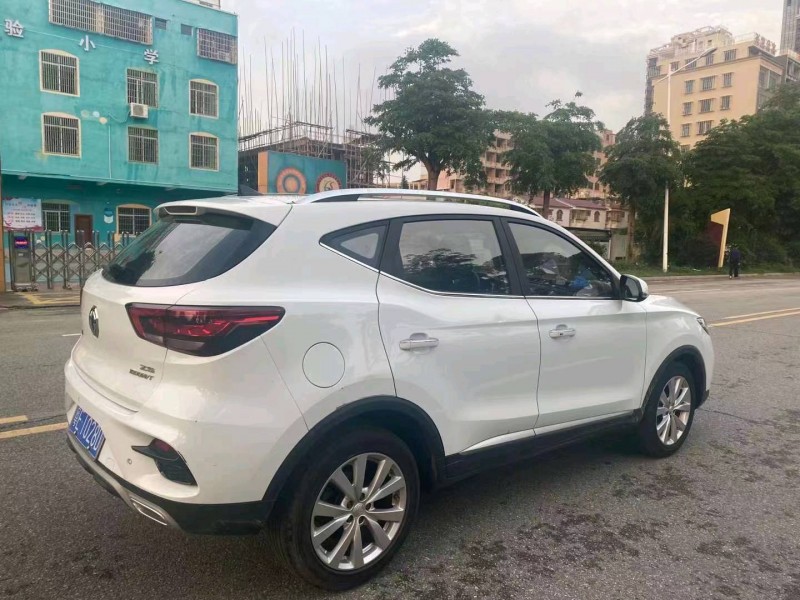 深圳20年名爵ZS7