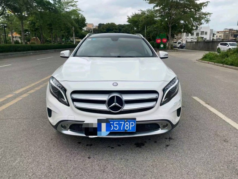 深圳16年奔驰GLA1