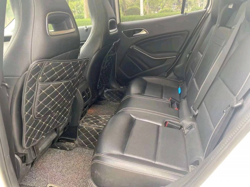 深圳16年奔驰GLA9