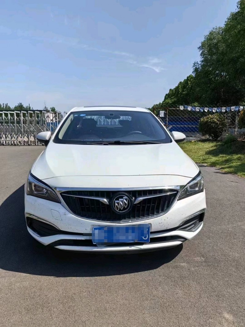 聊城19年别克威朗1