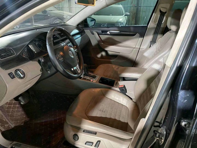 济南14年大众迈腾3