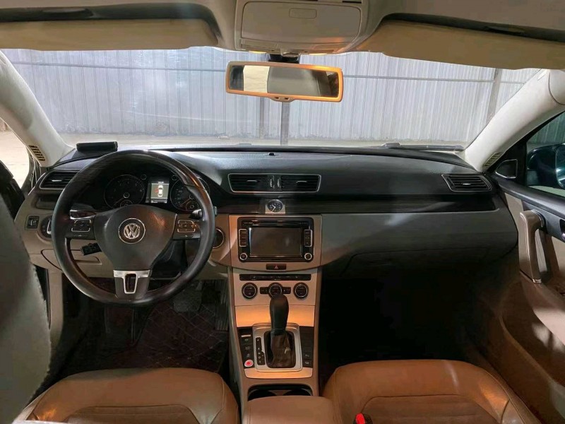 济南14年大众迈腾5