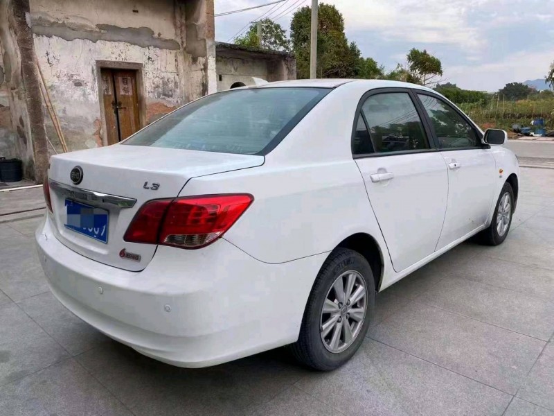 深圳16年比亚迪L38