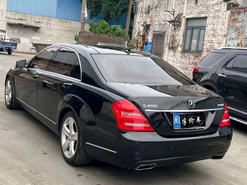 深圳10年奔驰S8