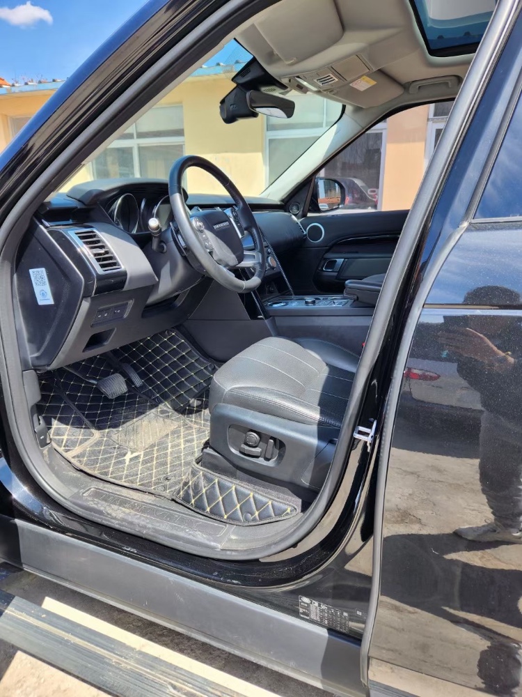 青岛18年路虎发现8