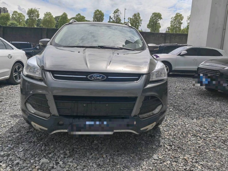 重庆13年福特翼虎1