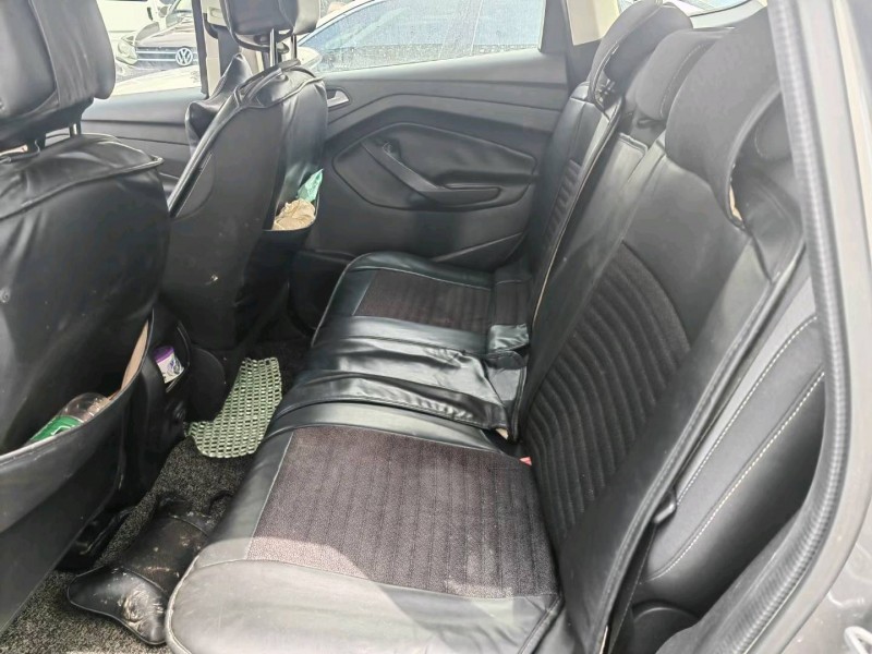 重庆13年福特翼虎4