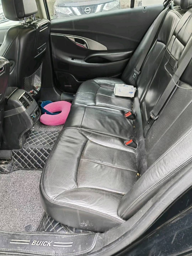 重庆10年别克君越4