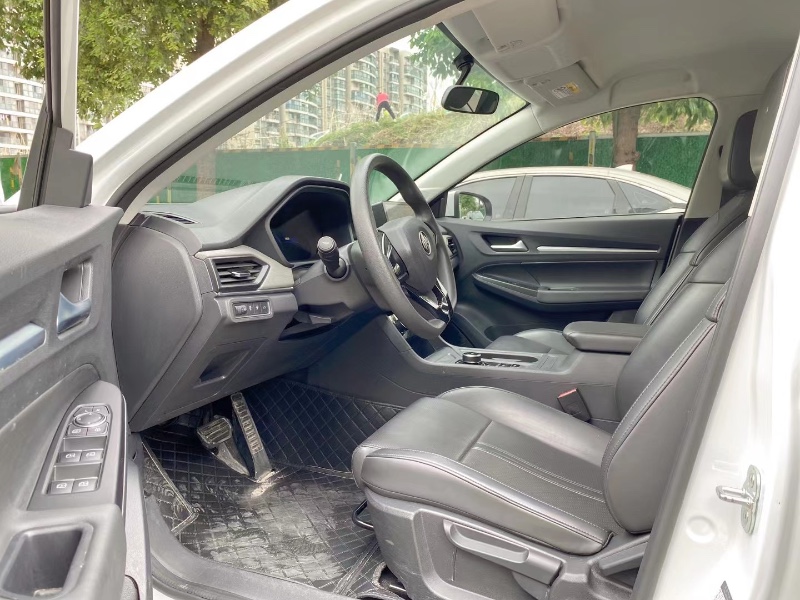 成都21年威马汽车E54