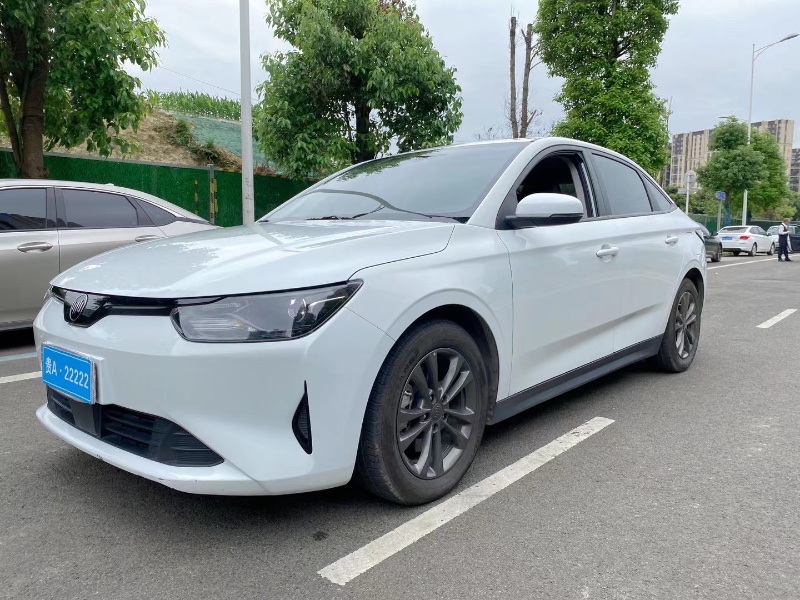 成都21年威马汽车E52