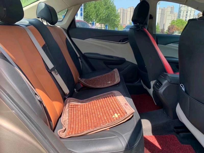 青岛15年别克英朗5