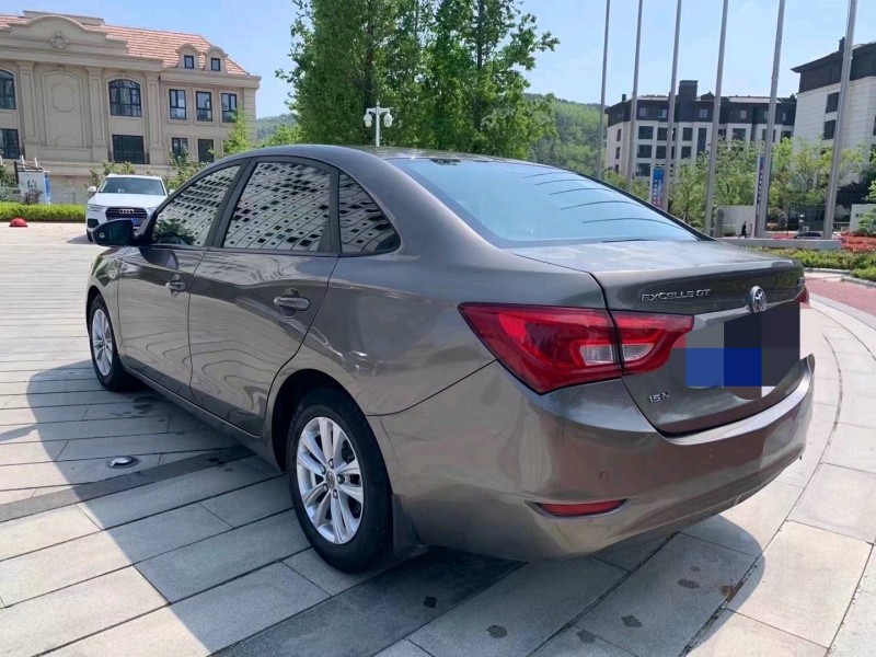 青岛15年别克英朗6