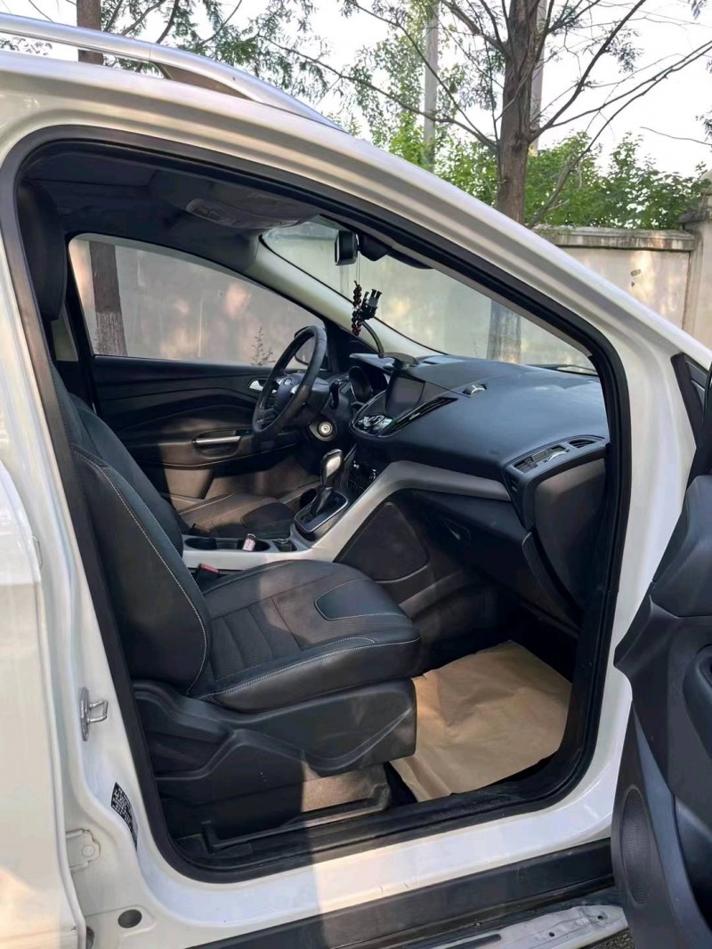 徐州15年福特翼虎5