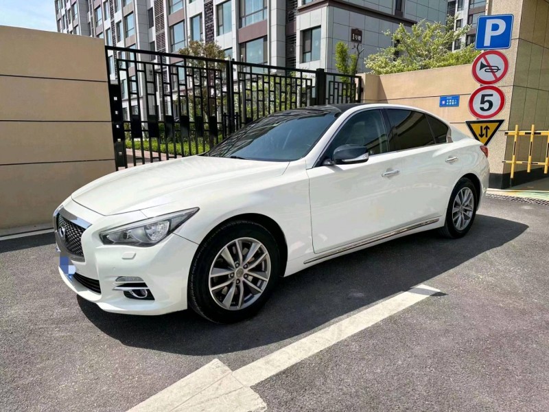 青岛16年英菲尼迪Q50L3