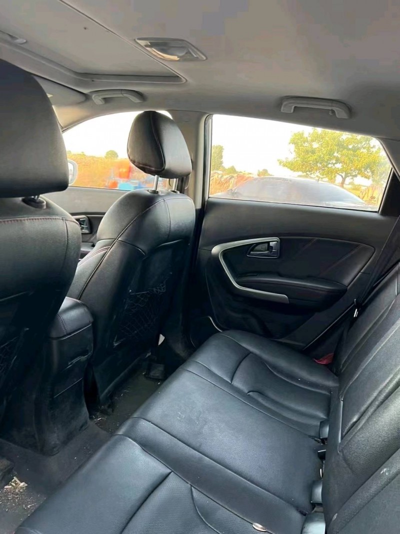 青岛18年华泰圣达菲5