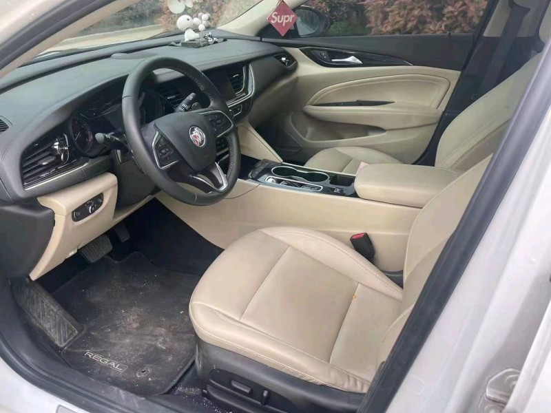 青岛21年别克君威6