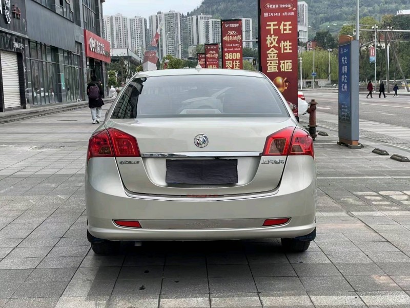 重庆16年别克凯越5